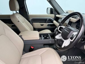 Land Rover Defender 110 2.0 Si4 PHEV SE - Image 3