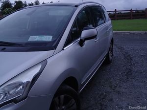 Stunning Peugeot 5008 2016 WARRANTY - Image 3