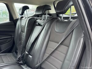 Ford Kuga 2015 titanium model - Image 4