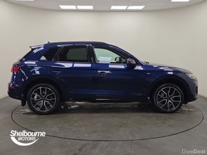 Audi Q5 TDI QUATTRO S LINE BLACK EDITION - Image 4