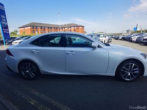 LEXUS IS 300H 2.5 ADVANCE AUTOMATIC PETROL HYBRID - Image 4