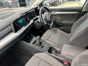 Volkswagen Golf LIFE 2.0TDI 115HP MANUAL - Image 3