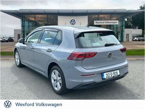 Volkswagen Golf LIFE 2.0TDI 115HP MANUAL - Image 4