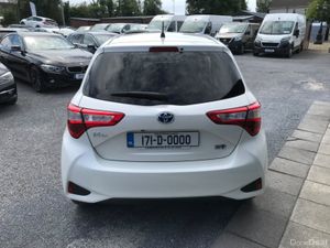 2017 Toyota Yaris Vitz Hybrid Automatic - Image 4