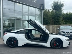 BMW i8 Hybrid Auto Sports Coupe 1.5L - Image 3