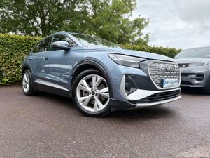 Q4 E-TRON S-LINE | 1 OWNER | BIG SPEC - Image 3