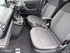 Hyundai INSTER ELEGANCE 49KWH 5DR AUTO - Image 4