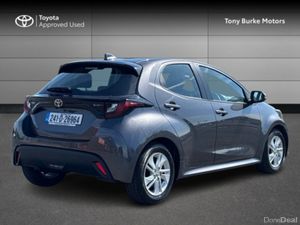 Toyota Yaris - Hybrid - New Generation - Luna Edit - Image 2