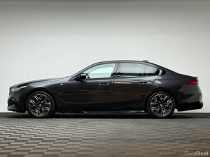BMW 5-Series 530E M SPORT - Image 4