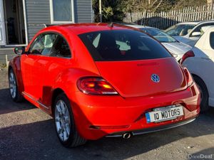 Volkswagen Beetle 1.2  PETROL AUTOMATIC BLACK STYL - Image 4