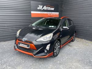 Toyota Aqua 1.5 HYBRID SPECIAL EDITION - Image 3