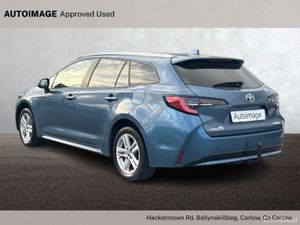 Toyota Corolla 1.8 Hybrid Luna - Image 3