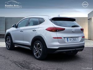 Hyundai Tucson 2WD Executive Plus - Image 4