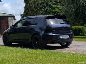 2017 VOLKSWAGEN GOLF LOUNGE 1.2 TSI MANUAL 6SPEED - Image 4