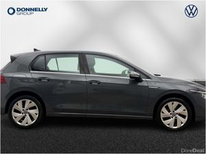 Volkswagen Golf Diesel Hatchback Style - Image 4