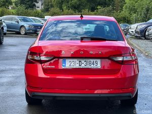 Skoda Superb 2023 - Image 4