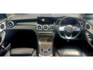 Mercedes-Benz GLC 300 DE AMG LINE PREMIUM 4M - Image 4