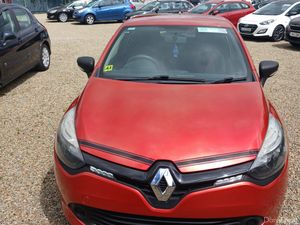 Renault Clio 2015 low mileage - Image 2