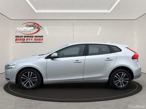2017 Volvo V40 - Top Spec - Diesel - New NCT - Image 2