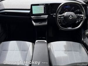 Renault Megane Megane Techno 220 EV60 Auto - Image 2