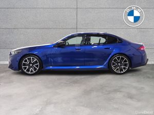 BMW M5 Saloon - Image 4