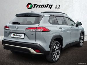 Toyota Corolla Cross ** HYBRID ** AUTO ** HUGE SPE - Image 3