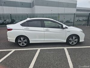 Honda Grace 1.5 PETROL / HYBRID, AUTOMATIC, LOW MI - Image 4