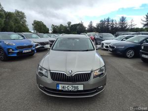 Skoda Superb Combi AMB 1.6 TDI 105HP 4DR - Image 2