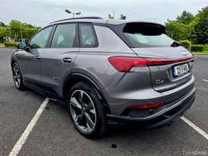 2022 AUDI Q4 ETRON 40E S LINE SUNROOF - Image 3