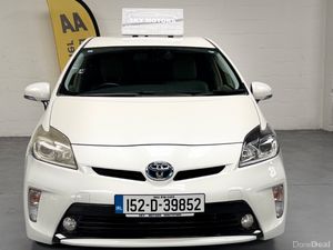 Toyota Prius 2015 - Image 2