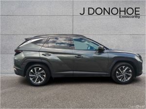 Hyundai Tucson 2WD Executive Plus w 2 Tone Roof - Image 3