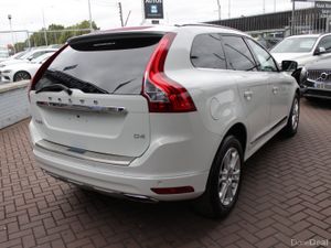 VOLVO XC60 2.0 D4 SE LUXURY ESTATE 5DR AUTOMATIC - Image 4