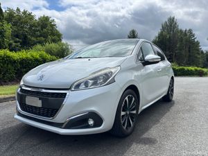 PEUGEOT 208 SUNROOF 2017 - Image 2