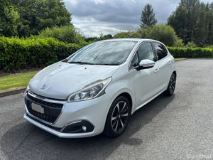 PEUGEOT 208 SUNROOF 2017 - Image 3