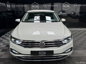 Volkswagen Passat ELEGANCE//2.0 TDI//AUTOMATIC//ON - Image 4