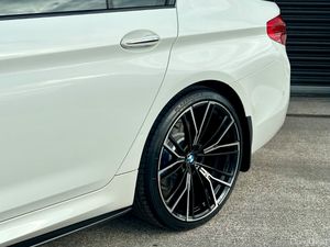 2017 BMW 520D MSPORT MPERFORMANCE - Image 3