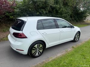Volkswagen Golf COMFORTLINE E-GOLF 136BHP - Image 3
