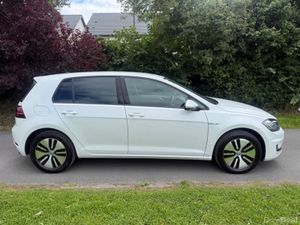 Volkswagen Golf COMFORTLINE E-GOLF 136BHP - Image 2