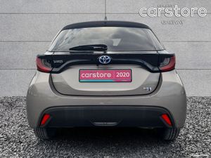 Toyota Yaris Hybrid X - Image 4