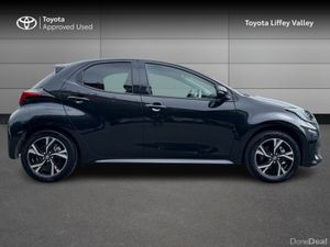 Toyota Yaris YARIS HYBRID LUNASPORT - Image 3