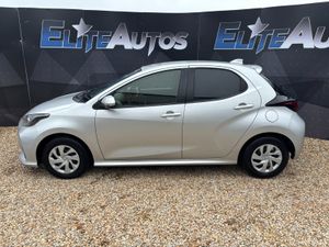 Toyota Yaris Self Charging Hybrid 2021 - Image 2