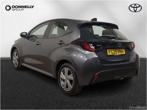 Toyota Yaris Hatchback Icon - Image 3