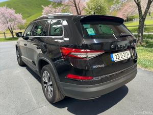 2022Skoda Kodiaq 2.0 TDI 150HP DSG Ambition 7 Seat - Image 4