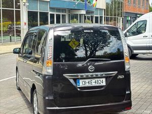 Nissan Serena 2.0 Hybrid Automatic - Image 4