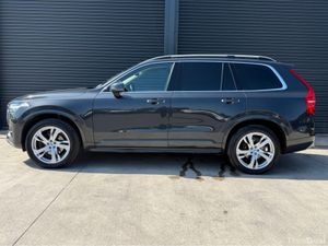 Volvo XC90 D5 AWD MOMENTUM 5DR AUTO - Image 4