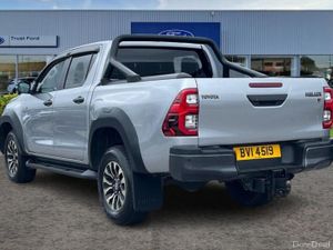 Toyota Hilux GR SPORT AUTO 2.8 D-4D Euro 6 204ps 4 - Image 2