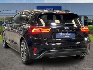 Ford Focus ST-Line X - Image 2
