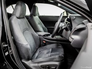 Lexus UX 300E 72.8kWh 205HP - Image 3