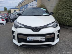 Toyota C-HR GR SPORT AUTOMATIC HYBRID 1.8 PETROL / - Image 2