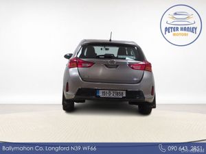 Toyota Auris D-4D 90 (1.4) 5Dr Aura - Image 4